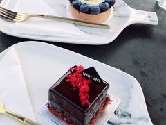 -UNI UNI(环亚凯瑟琳店)