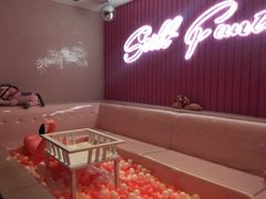 -范特西FANTASY量贩式KTV(民主广场店)
