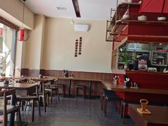 -顺溜·手工刀削面·黑金店(铜锣湾店)