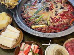 -黄潇洒老火锅(九眼桥宏济巷店)