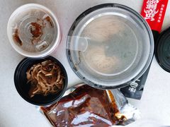 -霸蛮湖南菜·牛肉粉(荣京西街店)