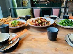 -临界音乐酒馆·小龙虾·江湖菜(华熙LIVE·鱼洞店)