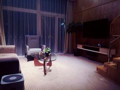 -苏州金鸡湖中茵皇冠假日酒店