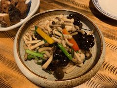 -汤河清真餐馆