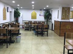 大堂-草桥清真牛肉锅贴扁食店