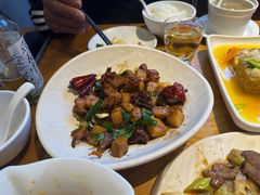 -隔壁老王·家常云南菜(花巷店)