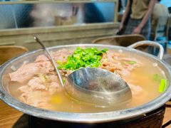 跷脚牛肉小锅-肖四女乐山跷脚牛肉(世博源店)