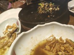 -阿瓦山寨·湘菜现炒·剁椒鱼头王(咸阳总店)