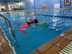 -蓝鲨游泳培训(回龙观店)