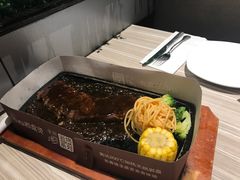 -必胜客(金凤店)