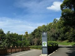 -龙城公园-停车场