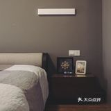 　　原本的一个次卧被拆除，将客厅场域扩展出一部分