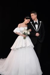 点击看大图 -挪娅婚纱摄影皇家会所