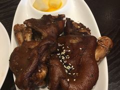 猪蹄-辛德勒啤酒德餐厅