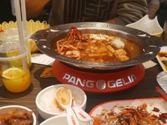 -胖哥俩肉蟹煲(济南世茂国际广场店)