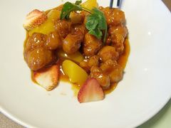 咕噜猪颈肉配菠萝-有璟阁港式餐厅(国贸商城店)