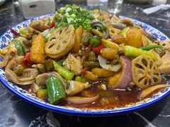 -廖哥泡椒兔(峨眉店)