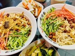 -牛一嘴·兰州牛肉面·大盘鸡(财富中心店)