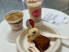 -HUGS coffee(东区店)