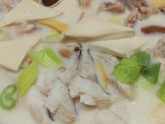 -滇香肴·云南菜蒸汽石锅鱼(云南北路店)