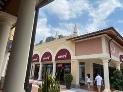 -佛罗伦萨小镇广佛名品奥特莱斯(疏港路店)