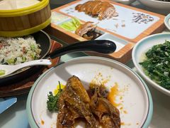 -松沪名灶·豆浆鱼头·新上海菜(飞航吾悦广场店)