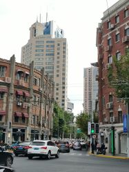 -亨生西服(陕西北路店)