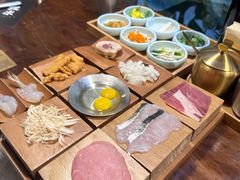-银米·云南传统过桥米线(双廊黑金冠店)