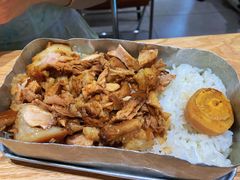 招牌肘子浇汁米饭-有肉食·虎九闽菜(798艺术区店)