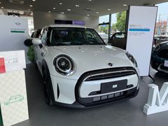 -上海宝诚中环BMW·MINI4S店