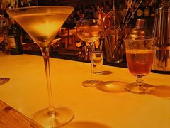 -城墙外BAR