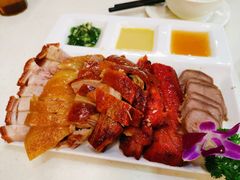 -香港新发烧腊茶餐厅(万象店)