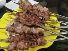 -烤肉小伙烤肉店