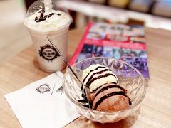 -钟书阁(群光广场店)
