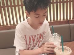-星巴克(郑州普罗旺世店)