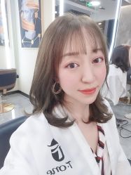 -AYO SALON