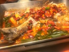 -鸣记脆皮烤鱼·海鲜烤鱼(马栏店)