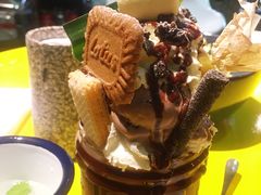 爆炸冰激淋巧克力-MIKAKU(万达广场上海宝山店)