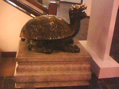 憨态可掬的神兽-亮马河饭店翠雅咖啡厅