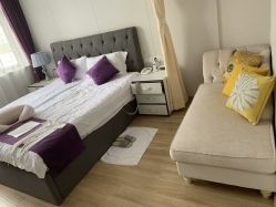 -海豚湾高端月子会所(黄浦店)