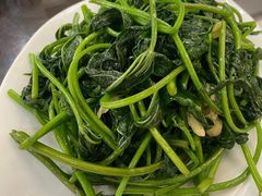 蒜蓉炒番薯叶-姑婆山森林酒店