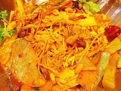 -红渡小香·牛肉麻辣香锅(车站南路店)