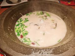 -咕嘟草帽鱼·牛奶一样的鲜鱼汤(包河万达广场创始店)