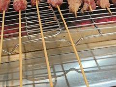 -哈尔滨小酒馆·鲜肉现穿自助烧烤(康新花园店)