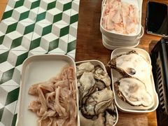 -天成·潮州牛肉脆肉鱼生蚝自助火锅