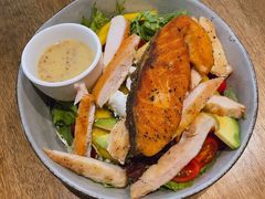 鸡肉牛油果芒果色拉-Wagas沃歌斯(太古汇店)