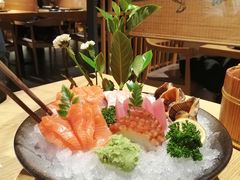 -枝魯枝魯自助料理