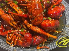 -肥肥虾庄·金牌油焖大虾(首义路店)