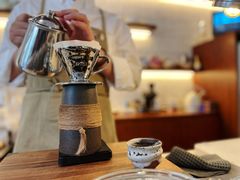 -Café Monson