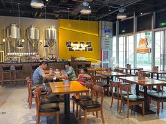 -HUZI虎滋精酿餐吧(京西大悦城店)